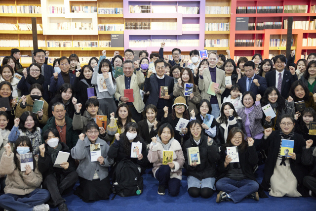 김동연 지사가 25일 책 읽는 문화 만들기 타운홀 미팅을 가졌다./사진제공=경기도